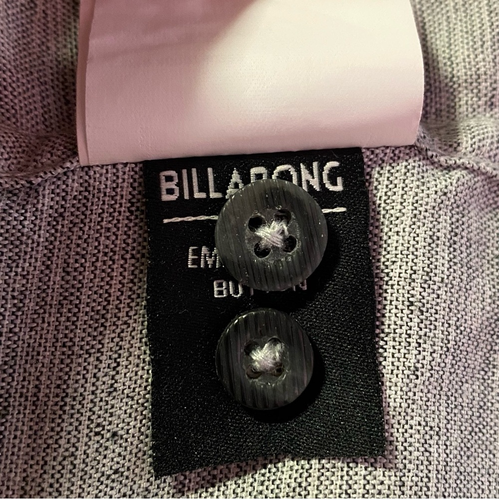 Billabong Men's Classic Sundays Woven Short Sleeve Button Down Shirt - Picture 12 of 15